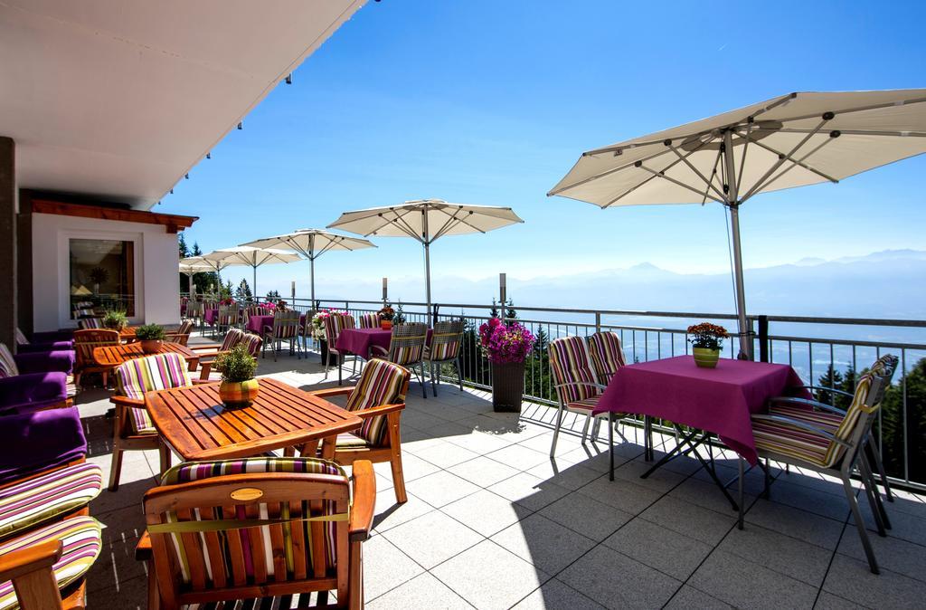 Sonnenhotel Zaubek Treffen Luaran gambar