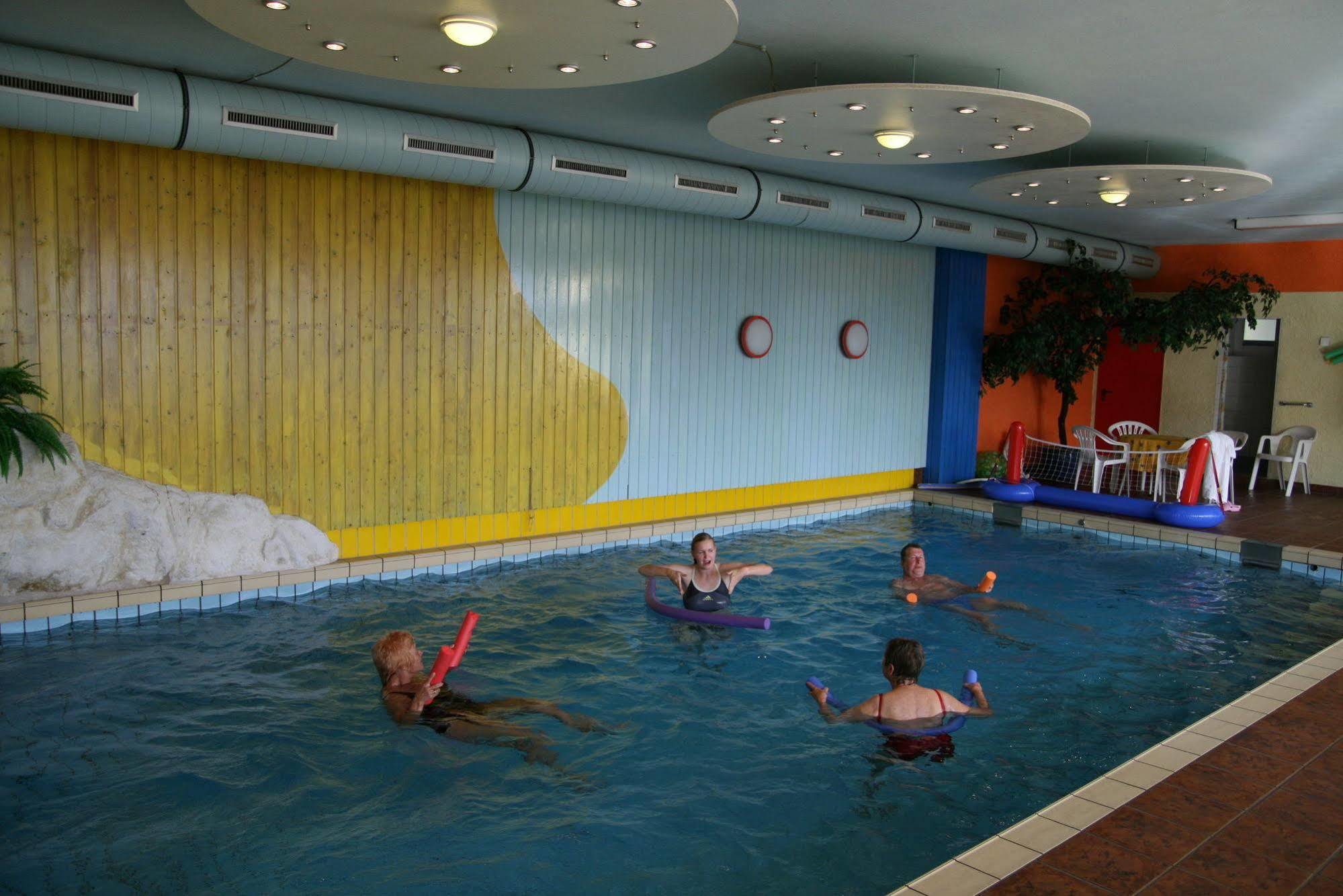 Sonnenhotel Zaubek Treffen Luaran gambar