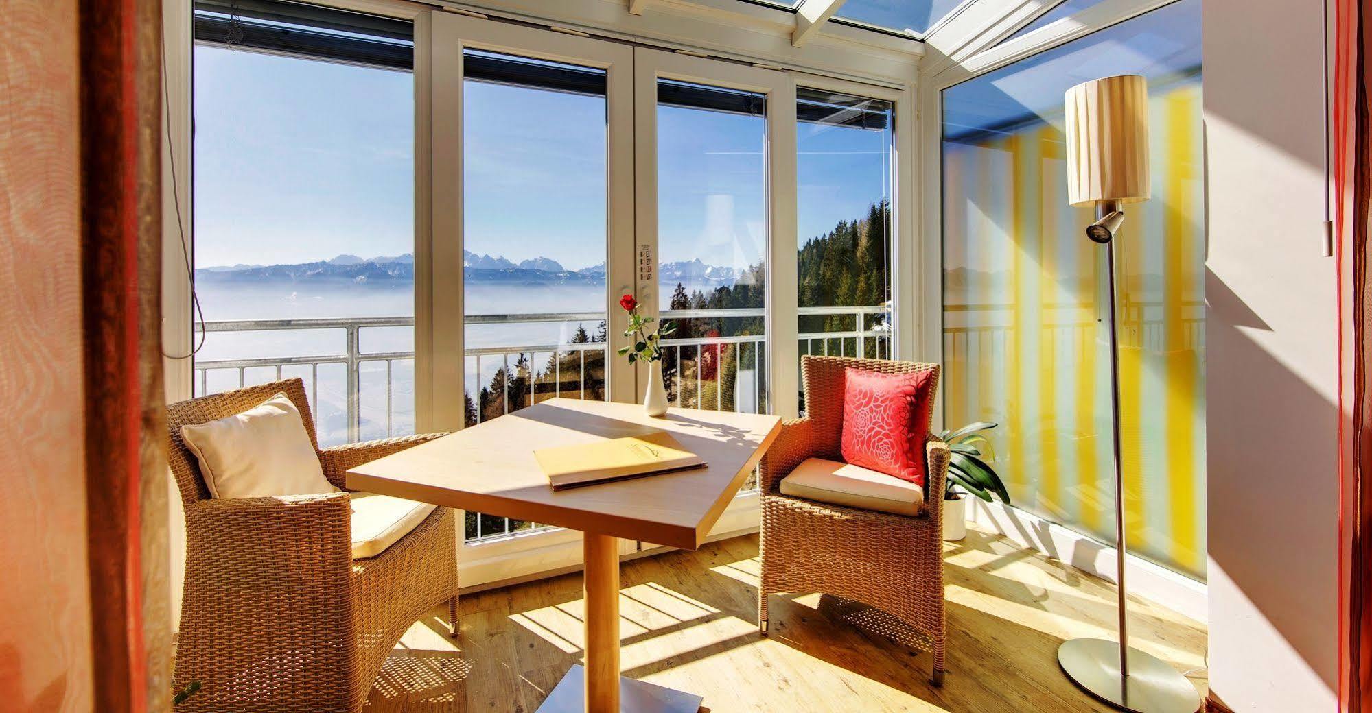 Sonnenhotel Zaubek Treffen Luaran gambar